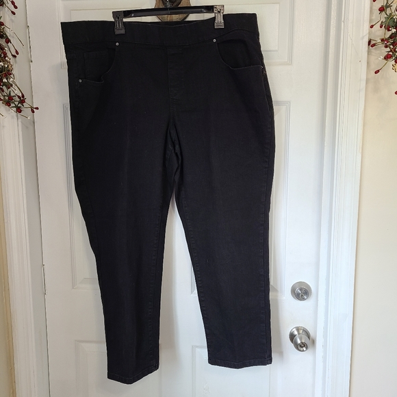 Terra & Sky Woman's Relaxed Fit Straight Leg Jeans,Size: 2X (20- 22)Color: Black - Picture 4 of 14